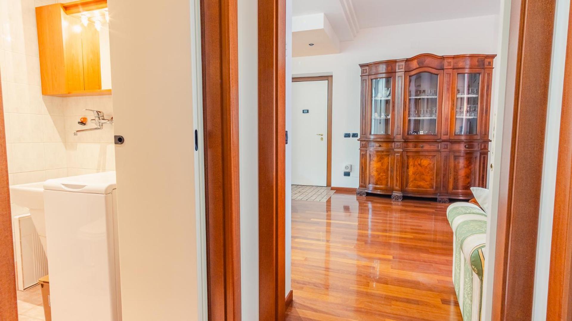 Residenza Edvige - Italian Homing Apartment เวโรนา ภายนอก รูปภาพ